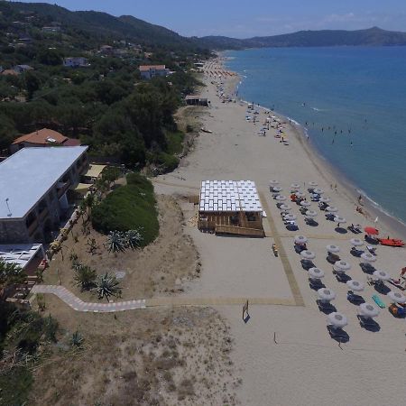 Residence Le Palme - Appartamenti Sul Mare - Spiaggia Tra Palinuro E Caprioli Pisciotta Exteriér fotografie