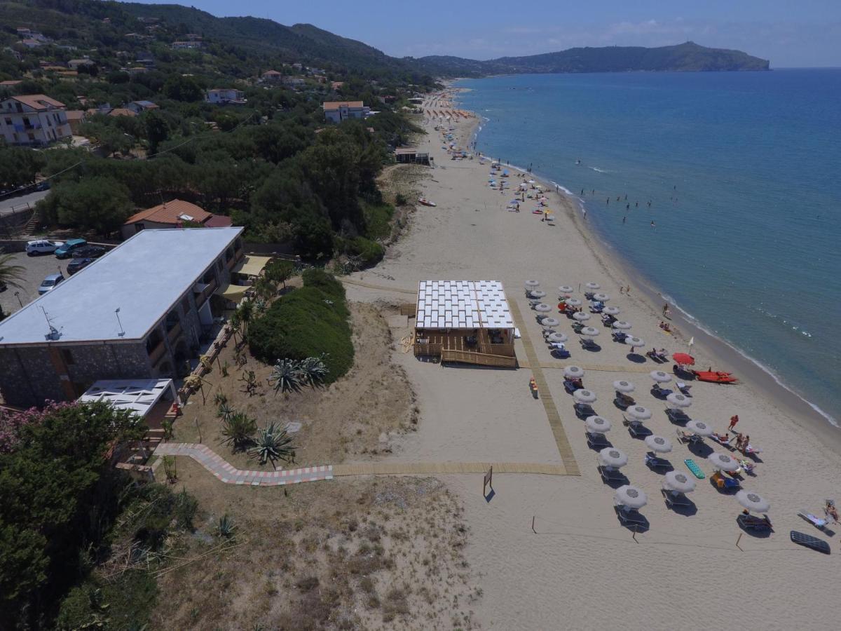 Residence Le Palme - Appartamenti Sul Mare - Spiaggia Tra Palinuro E Caprioli Pisciotta Exteriér fotografie